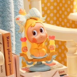 Popmart Twinkle Twinkle Crush On You Series Figure I Hear You